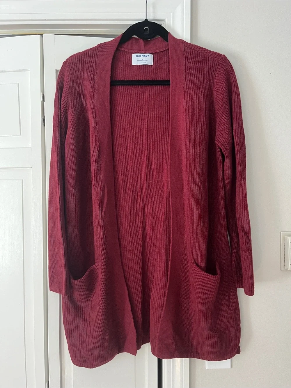 Old Navy Women's Open-Front Wine Red Cardigan with Pockets